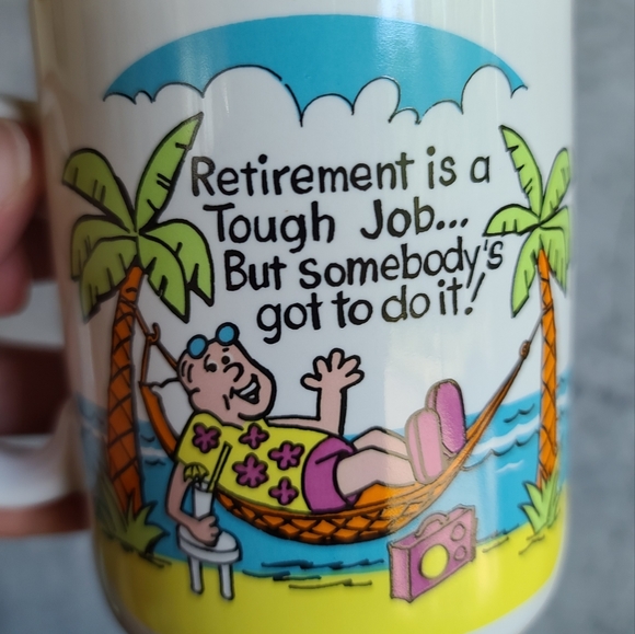 Vintage Retirement Mug - Picture 8 of 10